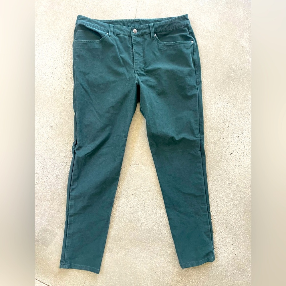 Lululemon | ABC Slim-Fit 5 Pocket Pant 34"L 
Utilitech